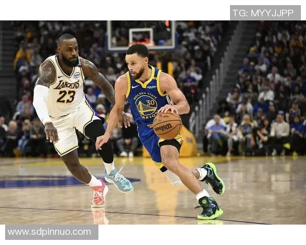 勇士力克湖人 取得四连胜