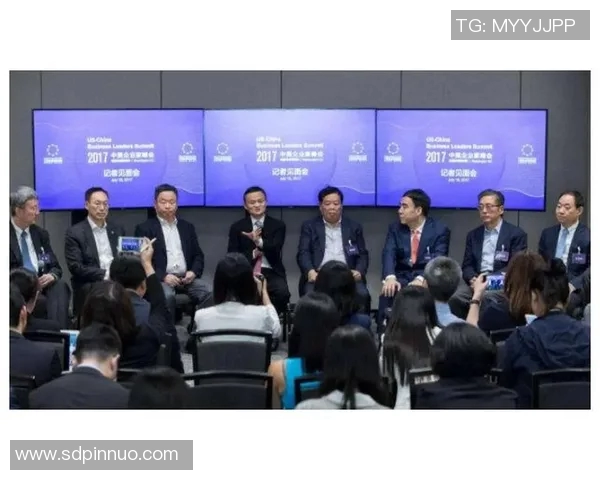 🔥世界级同框~马云&成龙和贝克汉姆排排坐 一起看NBA中国赛🏀