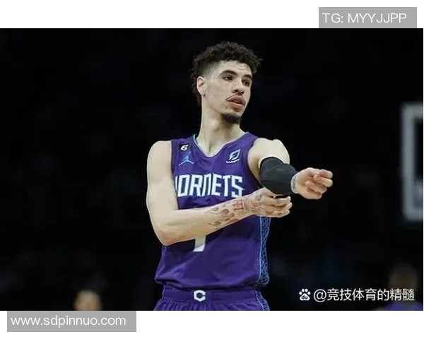 三分球仅24中3,魔术两连败!班凯罗空砍24分10板,小瓦17分7板 三分球仅24中3,魔术两连败!班凯罗空砍24分10板,小瓦17分7板