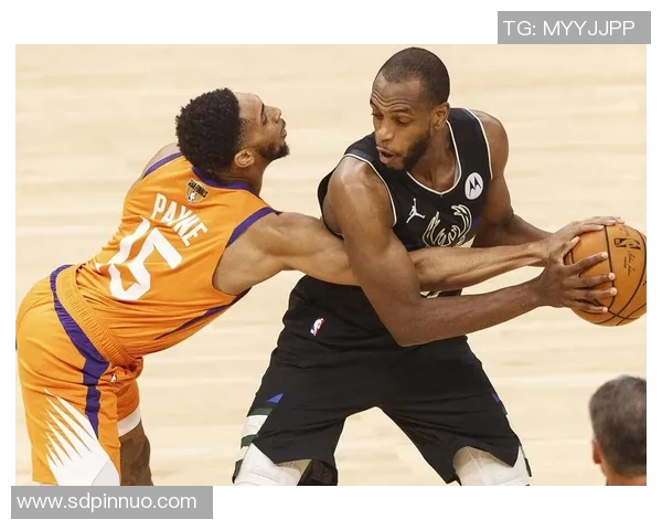 末节13分打崩国王！字母31分钟轰37+11提前打卡 雄鹿擎天柱是他