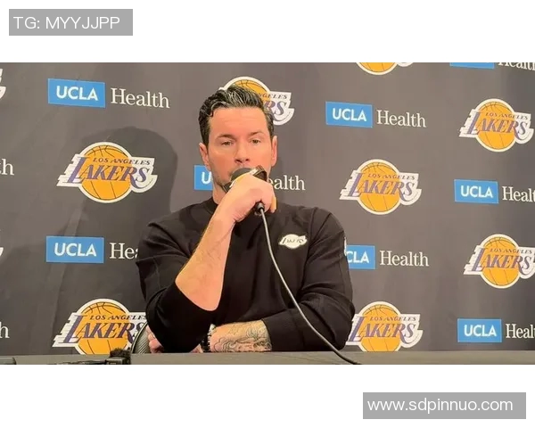 雷迪克：为了不让詹姆斯1天消耗2次体力，我们取消了投篮训练