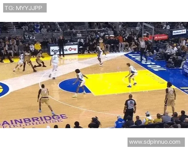 首秀还是惊艳！巴格利14中6拿下16分12板2助1断4帽 8前场板